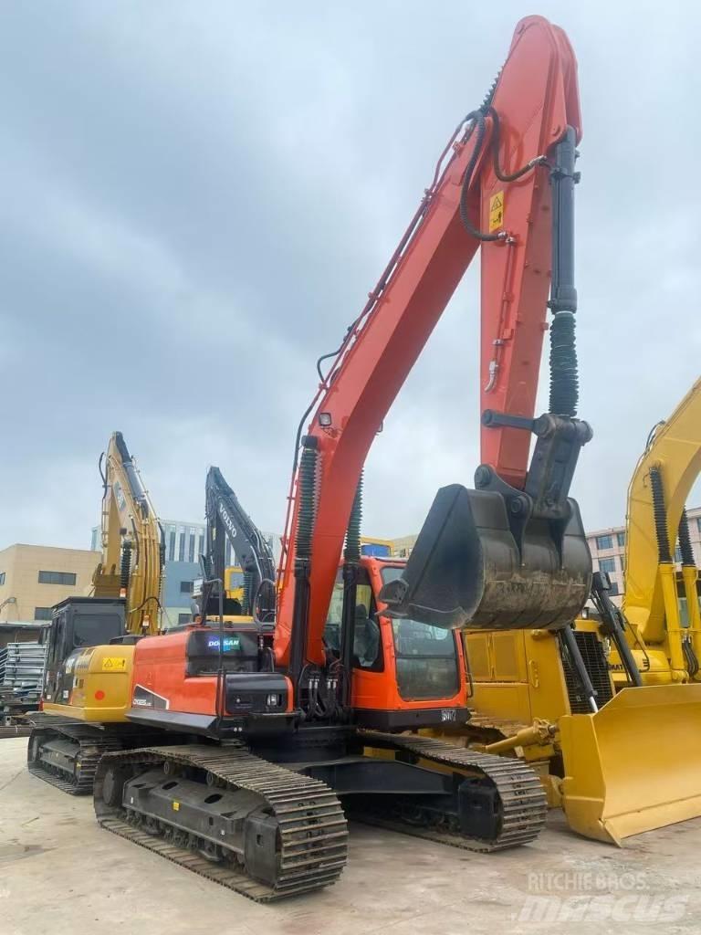 Doosan DX 225 LC Гусеничные экскаваторы