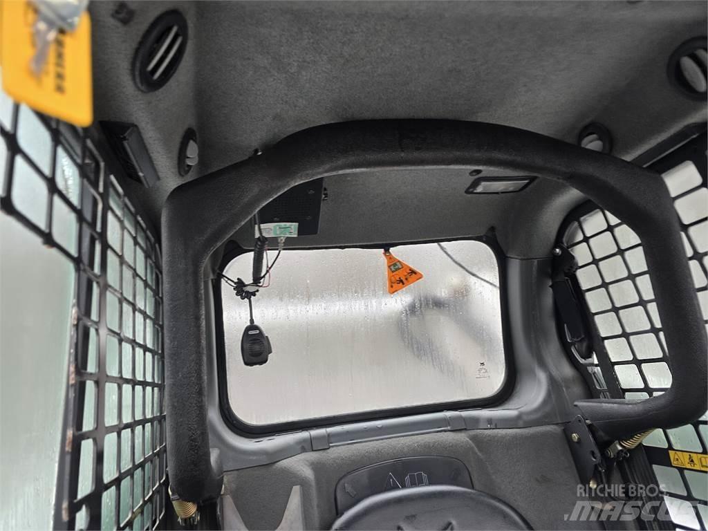Bobcat S590 Мини-погрузчики