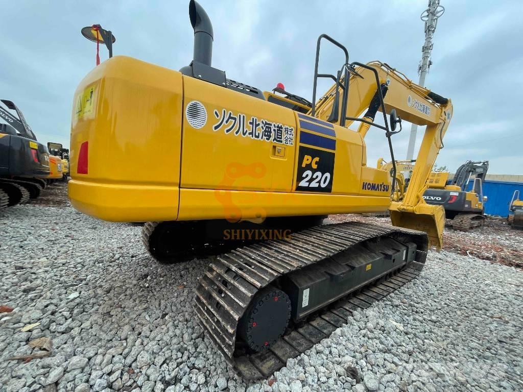 Komatsu PC 220-8M0 Гусеничные экскаваторы