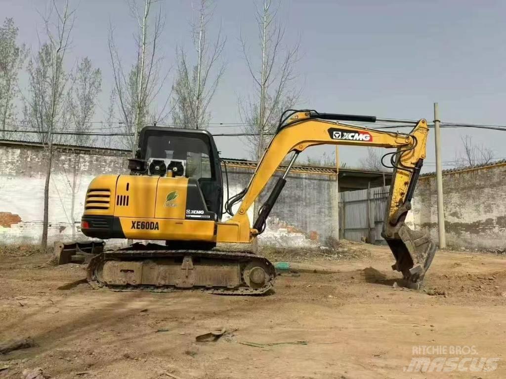 XCMG XE 60 DA Гусеничные экскаваторы