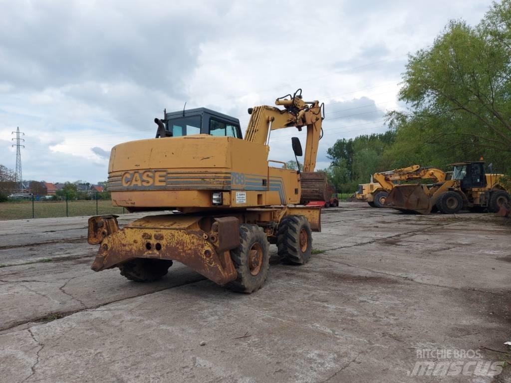 CASE 788 Колёсные экскаваторы