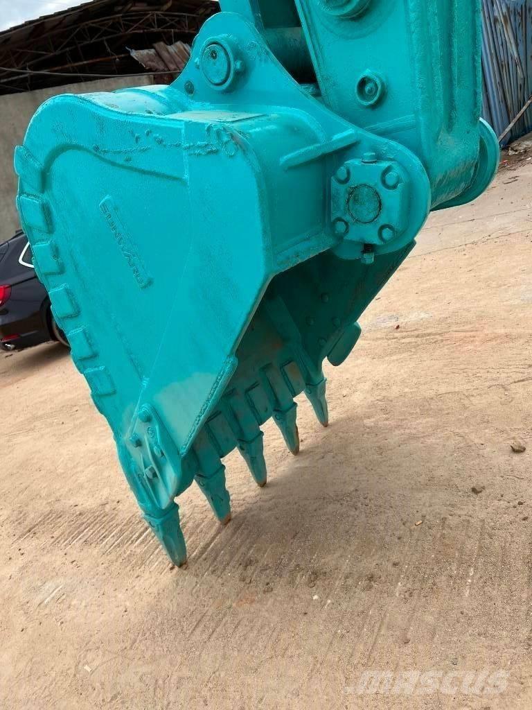 Kobelco SK 200-8 Гусеничные экскаваторы