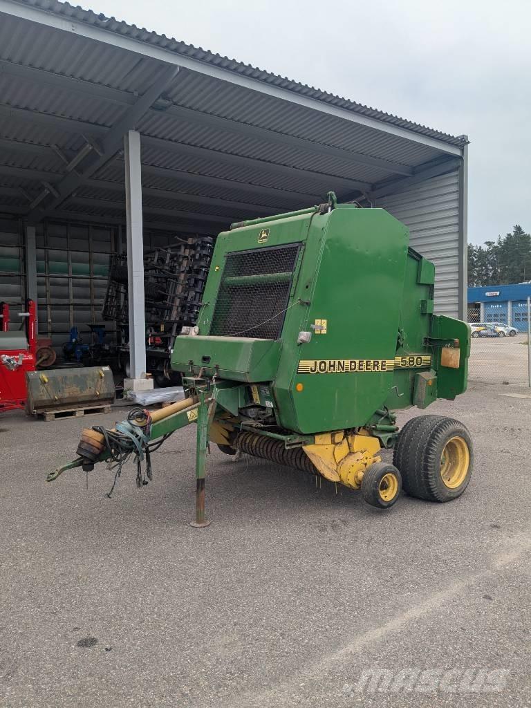 John Deere 580 Рулонные пресс-подборщики