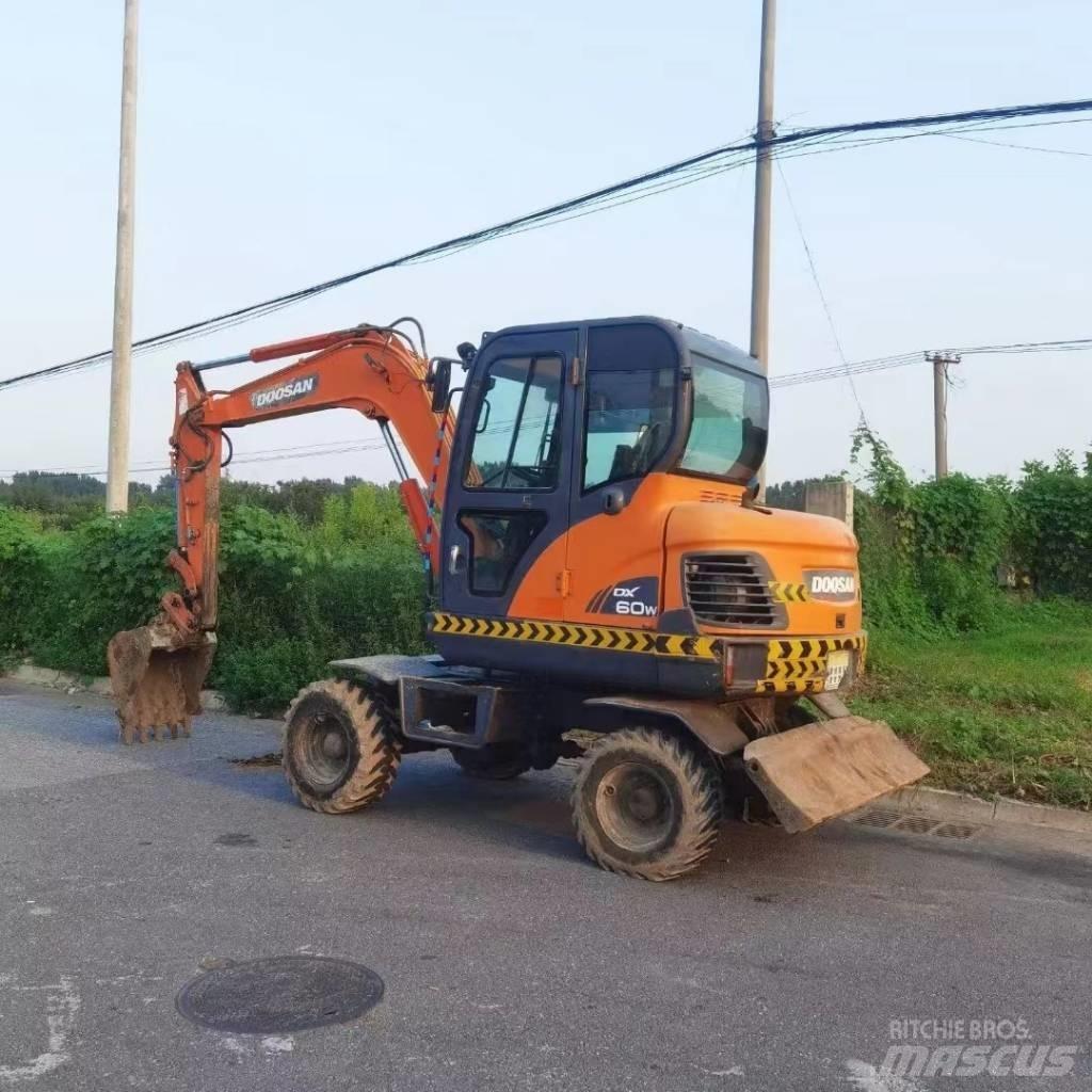 Doosan DX60W Колёсные экскаваторы