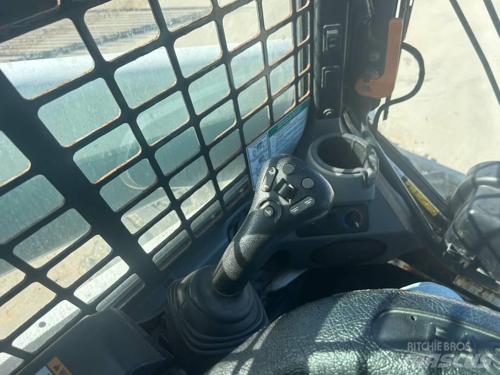 Bobcat S740 Мини-погрузчики