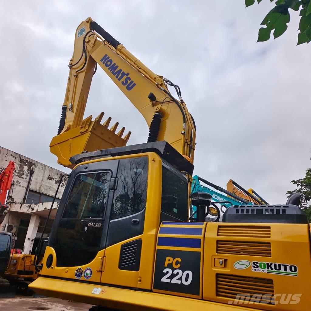 Komatsu PC 220-8 Гусеничные экскаваторы