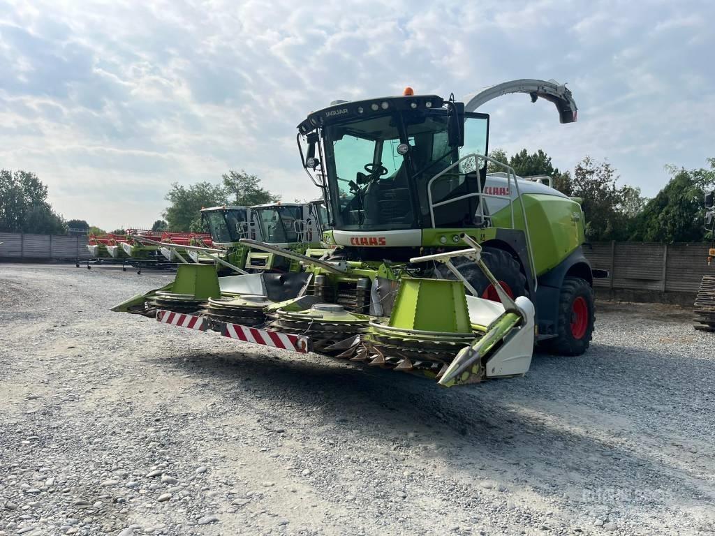 CLAAS Jaguar 960 Самоходные кормоуборочные комбайны