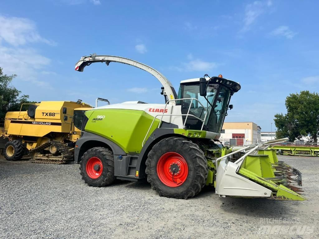 CLAAS Jaguar 960 Самоходные кормоуборочные комбайны