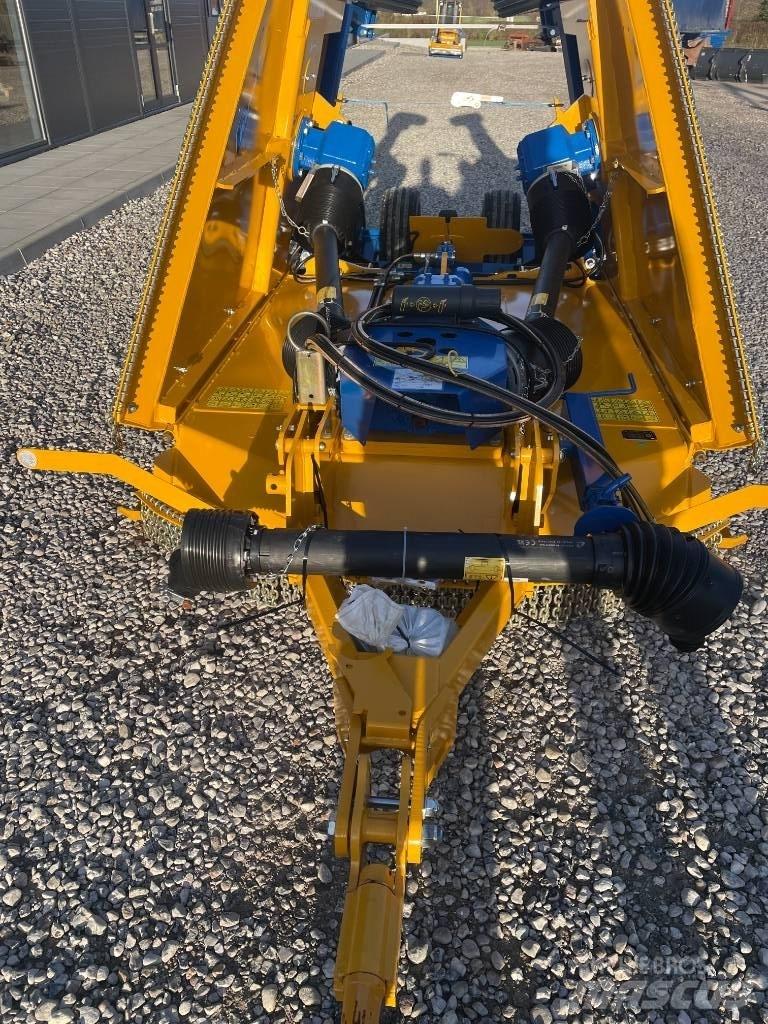 Bomford TriWing 4600 Роторные косилки