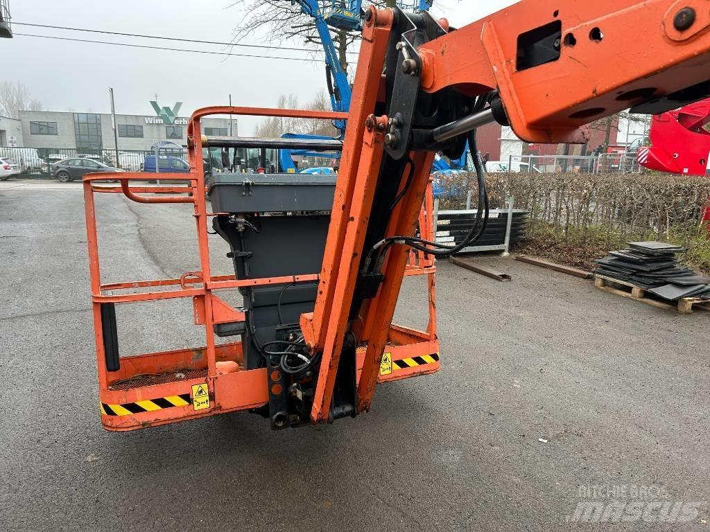 JLG 520 AJ Коленчатые подъемники