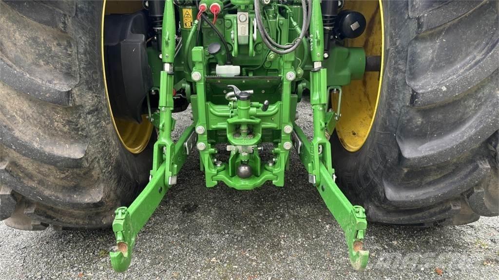 John Deere 6M240 Трактора