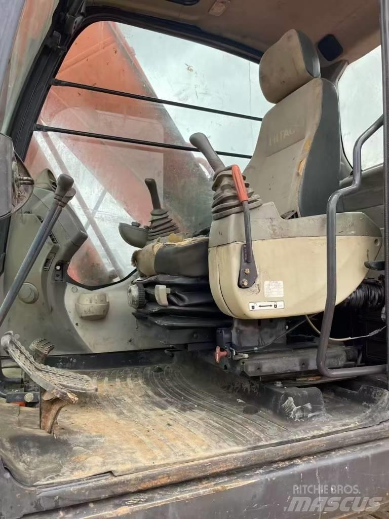 Hitachi ZX 200 Экскаваторы-амфибии