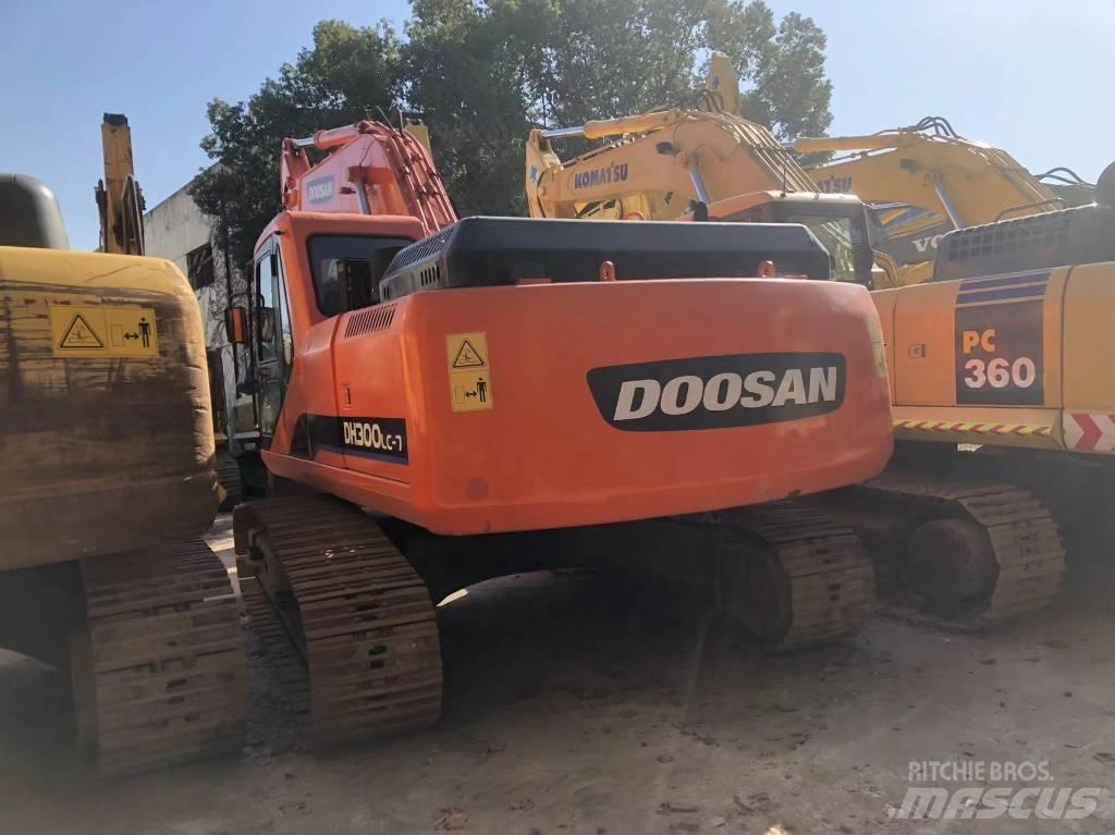 Doosan 225 LC Гусеничные экскаваторы