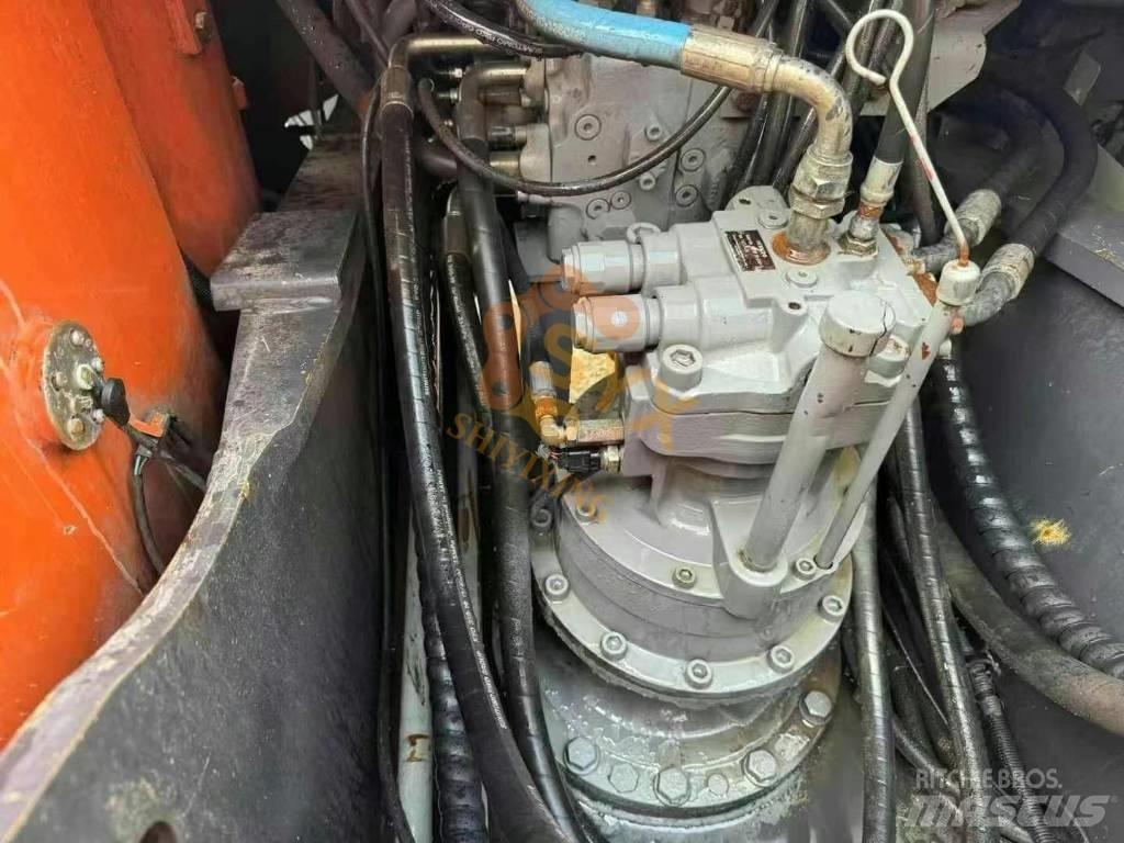 Hitachi EX 200-5G Гусеничные экскаваторы