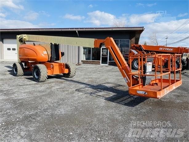 JLG 800 AJ Коленчатые подъемники