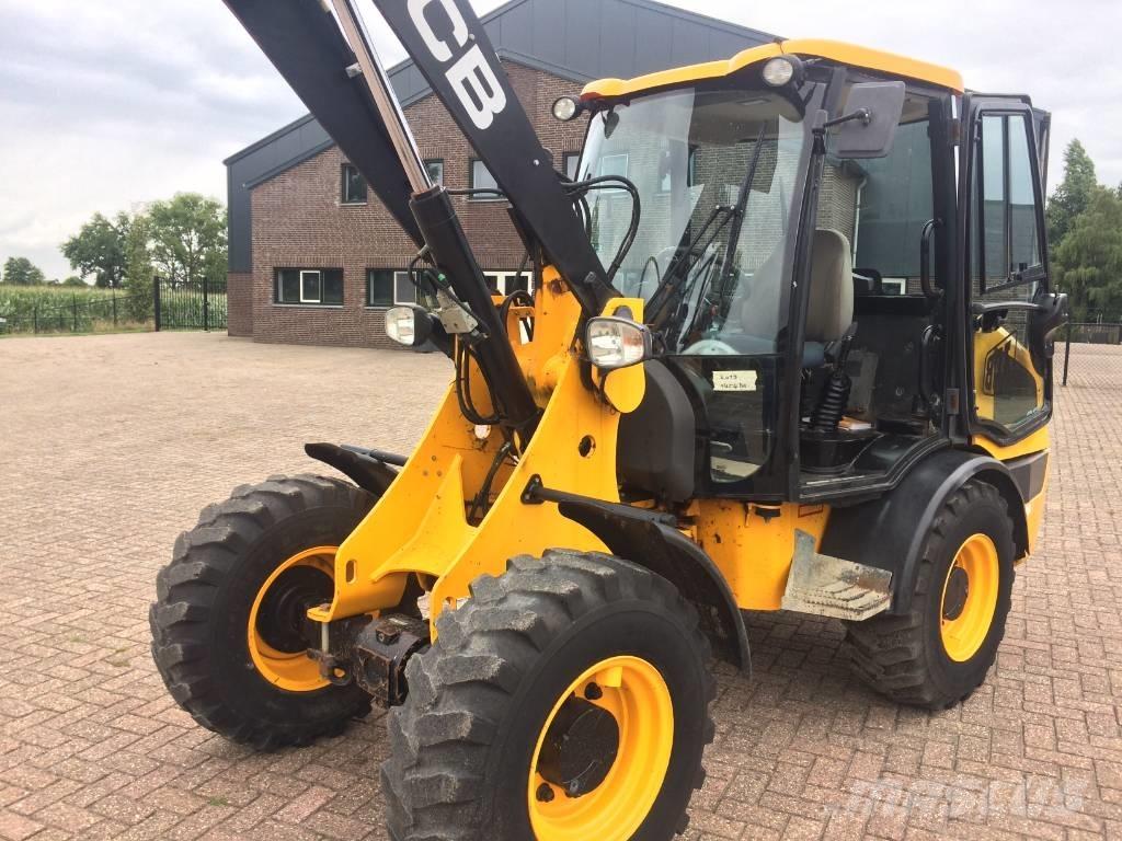 JCB 406 Фронтальные погрузчики