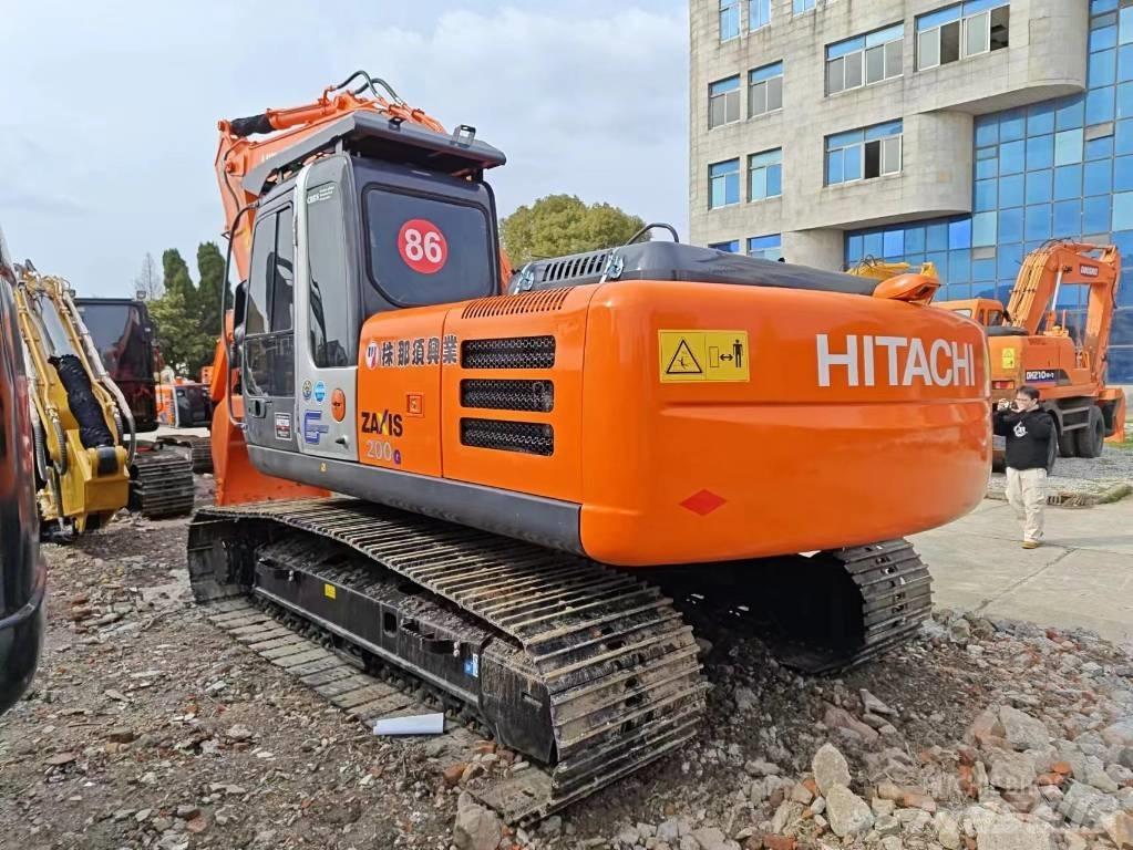 Hitachi ZX 200 Гусеничные экскаваторы