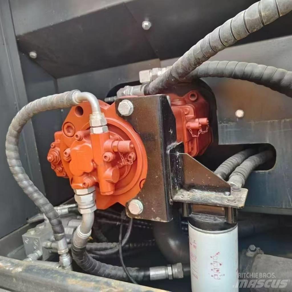 Hyundai 220-9S Гусеничные экскаваторы
