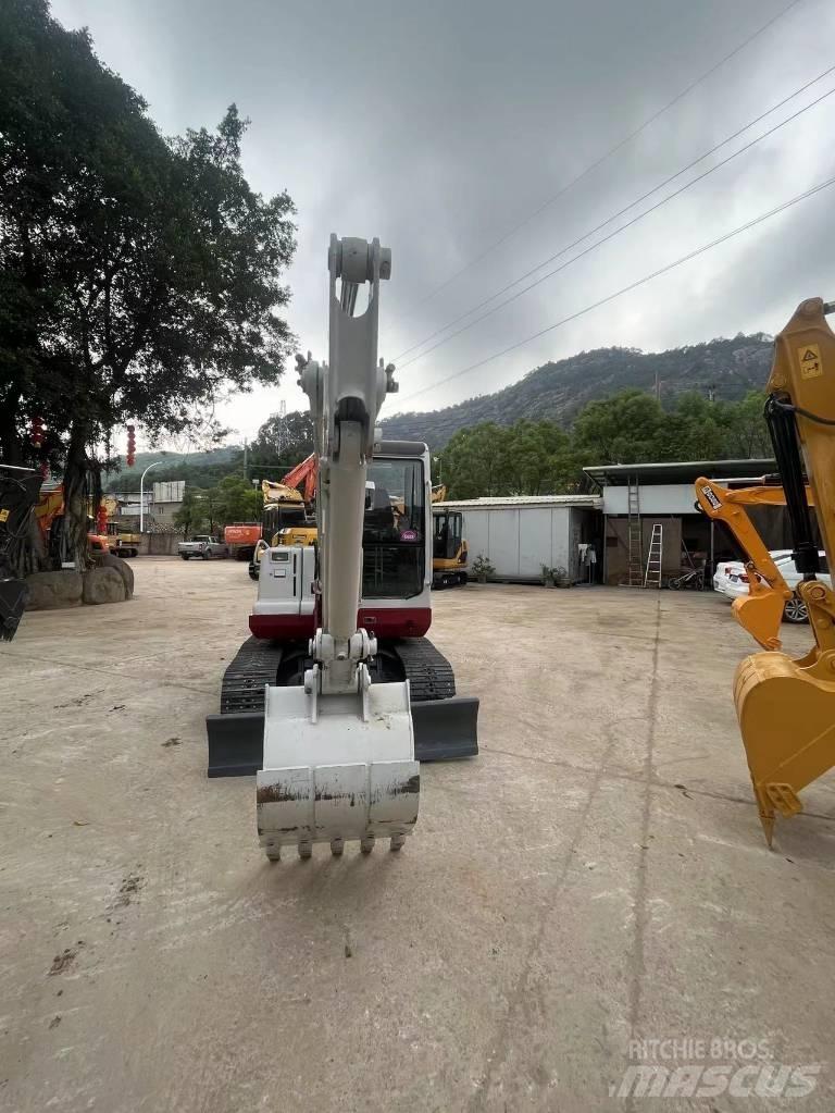 Takeuchi TB180C Гусеничные экскаваторы
