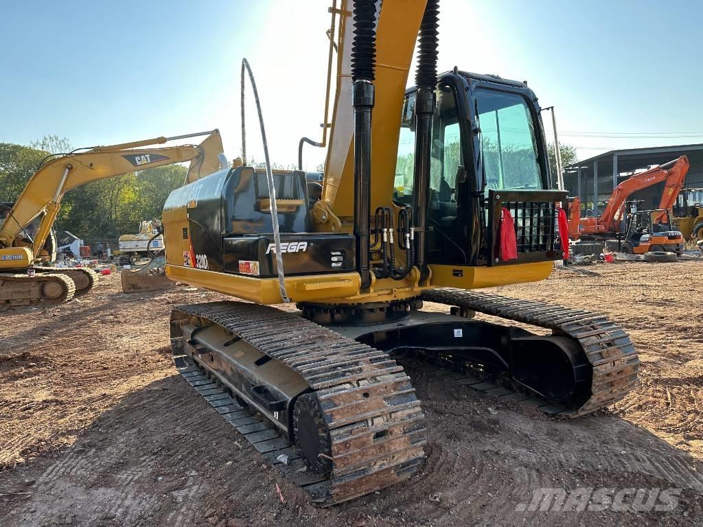 CAT 320 D L Гусеничные экскаваторы