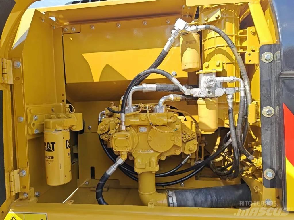 CAT 320 D2 Гусеничные экскаваторы