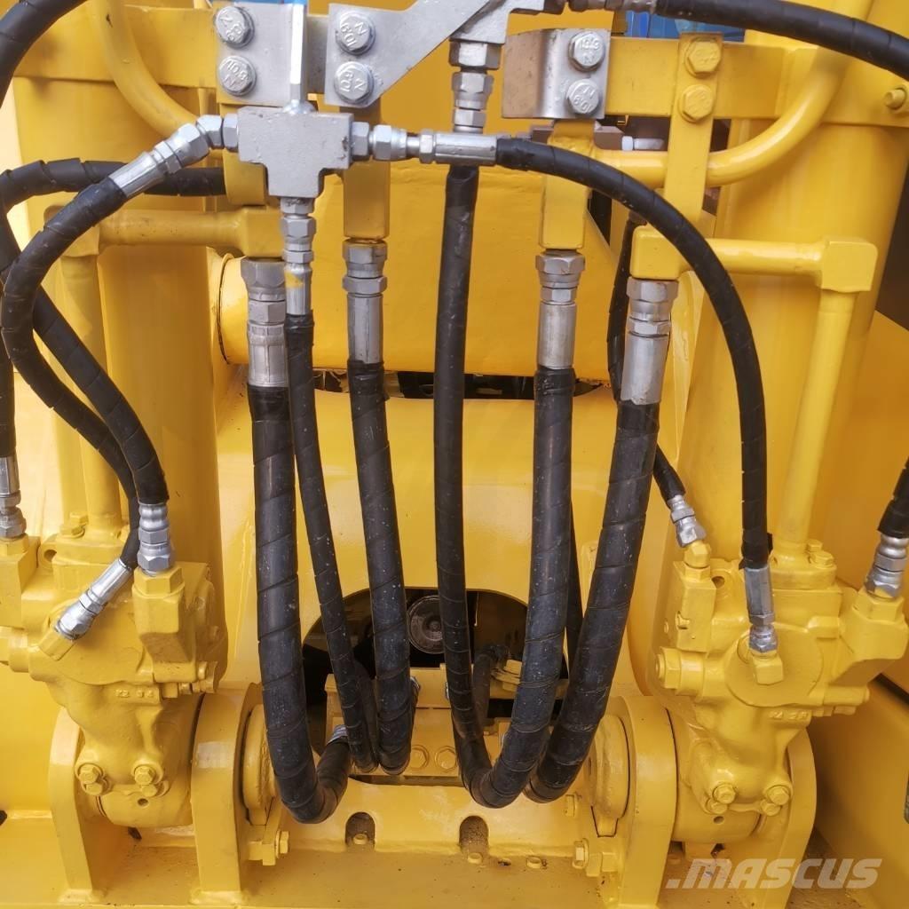 Komatsu PC 130 Гусеничные экскаваторы