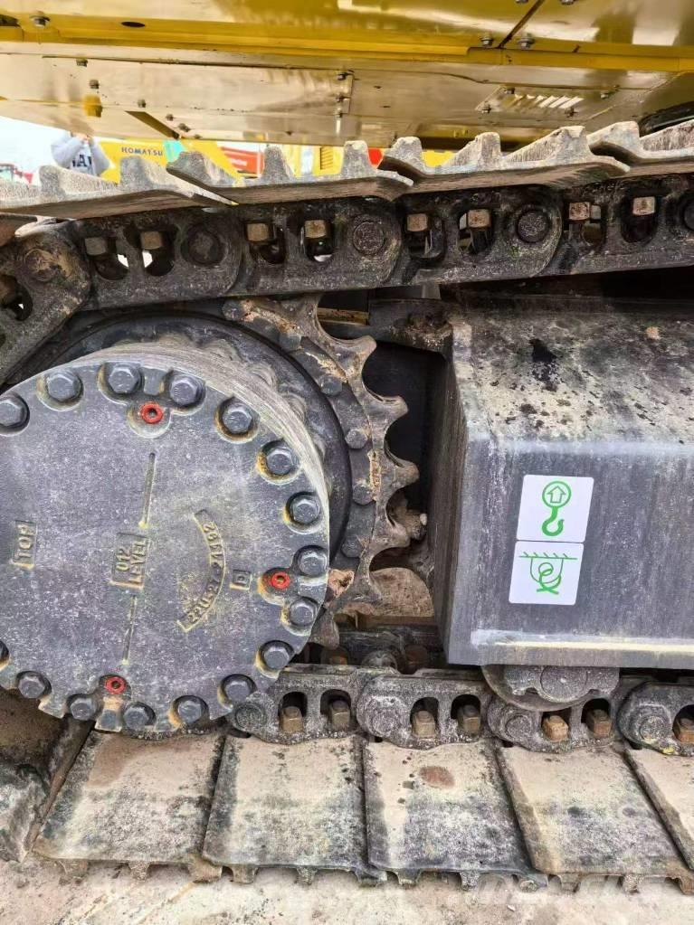 Komatsu PC 220 LC-8 Гусеничные экскаваторы