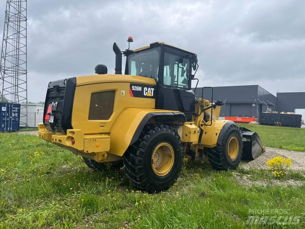 CAT 926M Фронтальные погрузчики