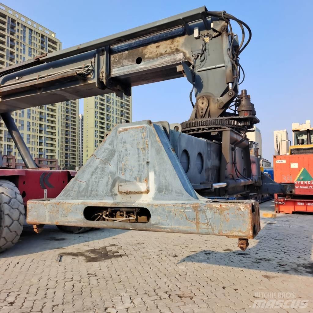 Kalmar DRD450 Ричстакеры