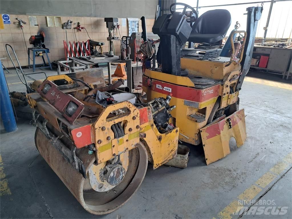 Dynapac CC102 Строительная техника - Другие