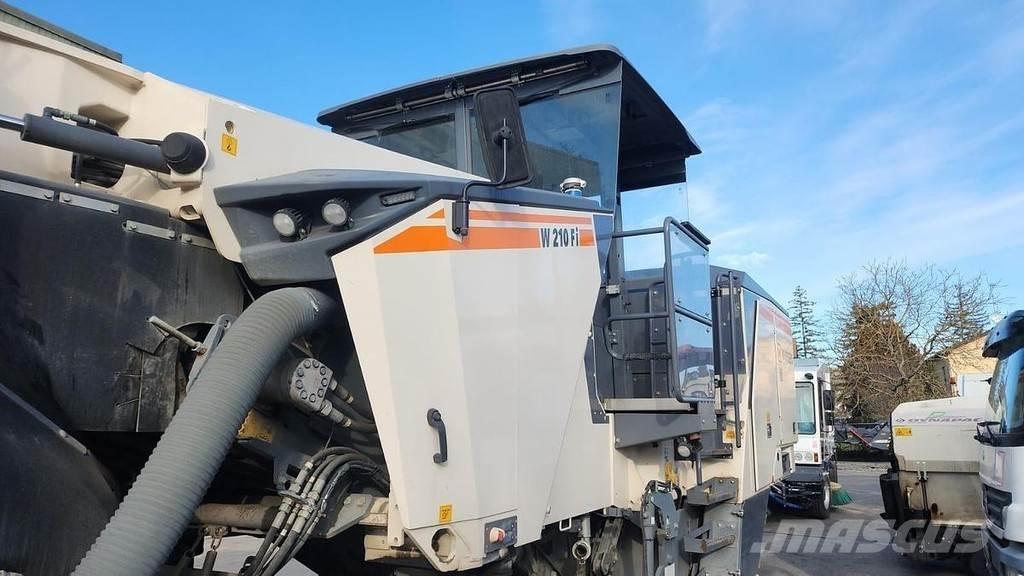 Wirtgen W210 FI Вибропрессы для плитки и бордюров