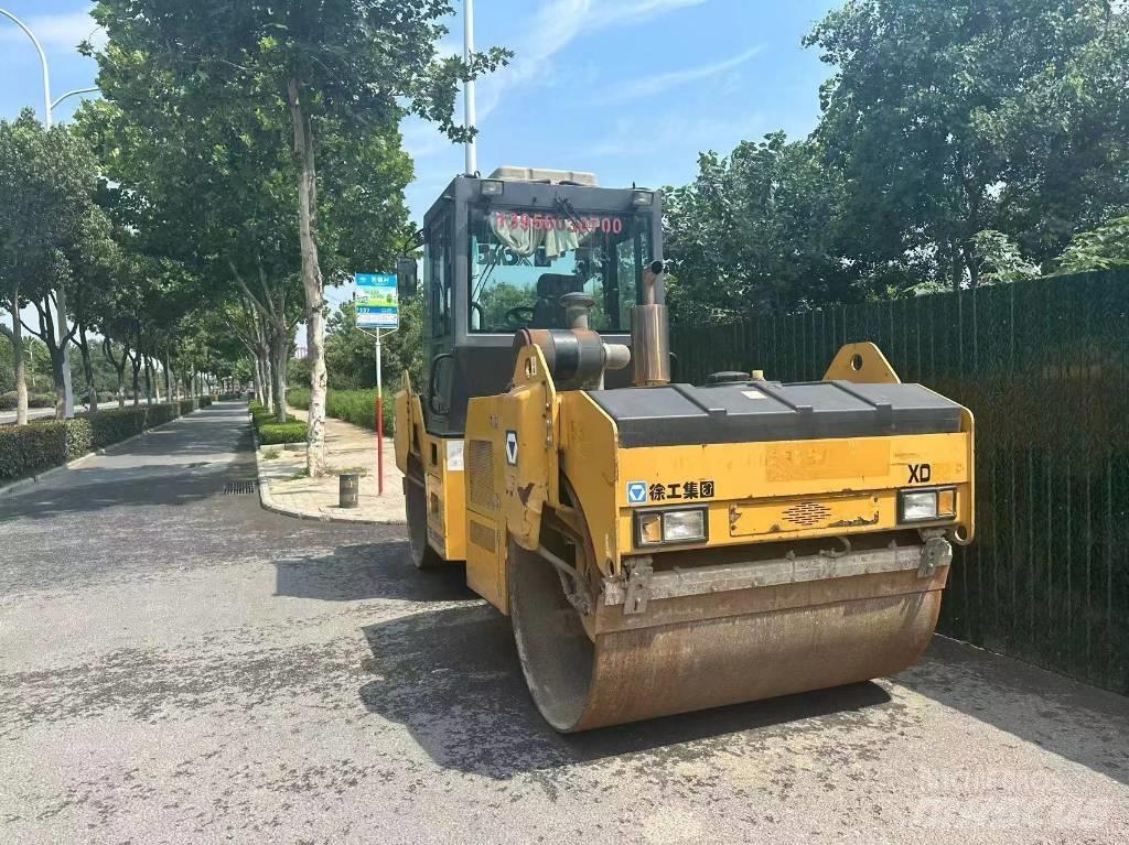 XCMG XD 82 Уплотнители грунта