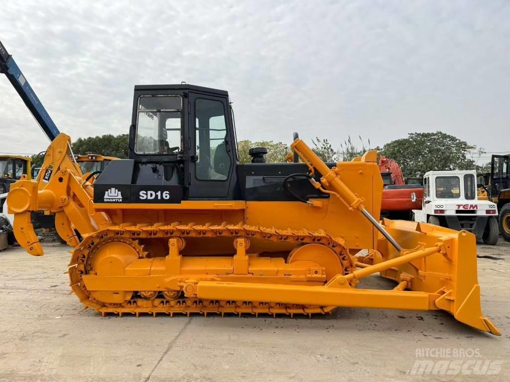 Shantui SD 16 Гусеничные бульдозеры
