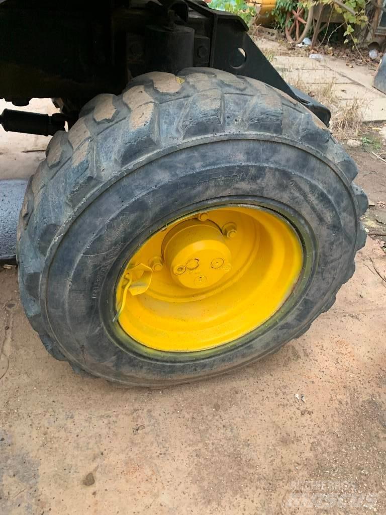 Hyundai Robex 60 W-7 Колёсные экскаваторы