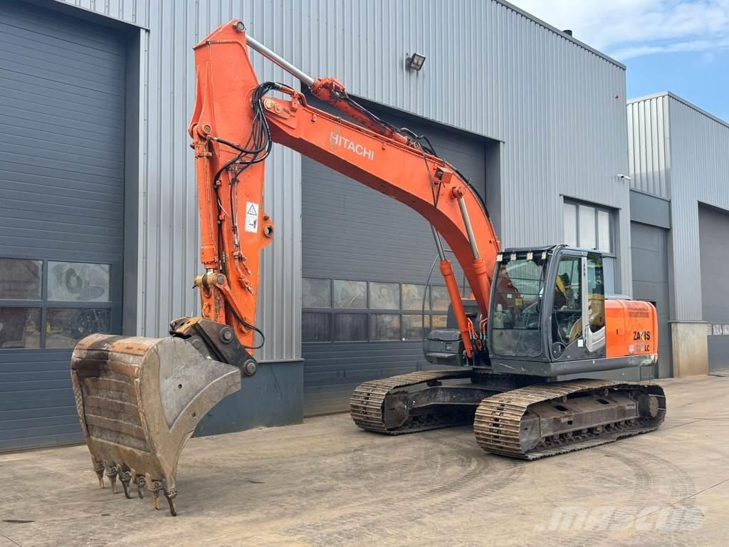 Hitachi ZX210LC-3 Гусеничные экскаваторы