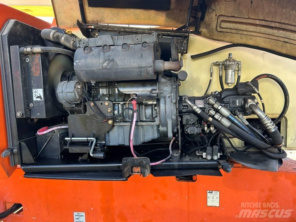 JLG 800 AJ Коленчатые подъемники