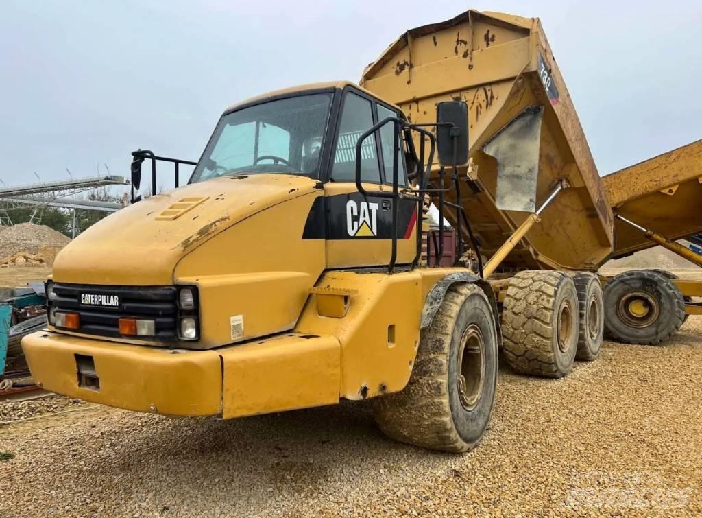 CAT 730 Шарнирно-сочленённые самосвалы