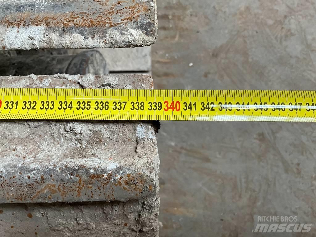 Hitachi ZX 250 LC-3 Гусеничные экскаваторы