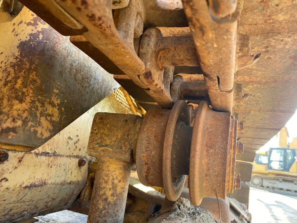 CAT 931 Гусеничные фронтальные погрузчики