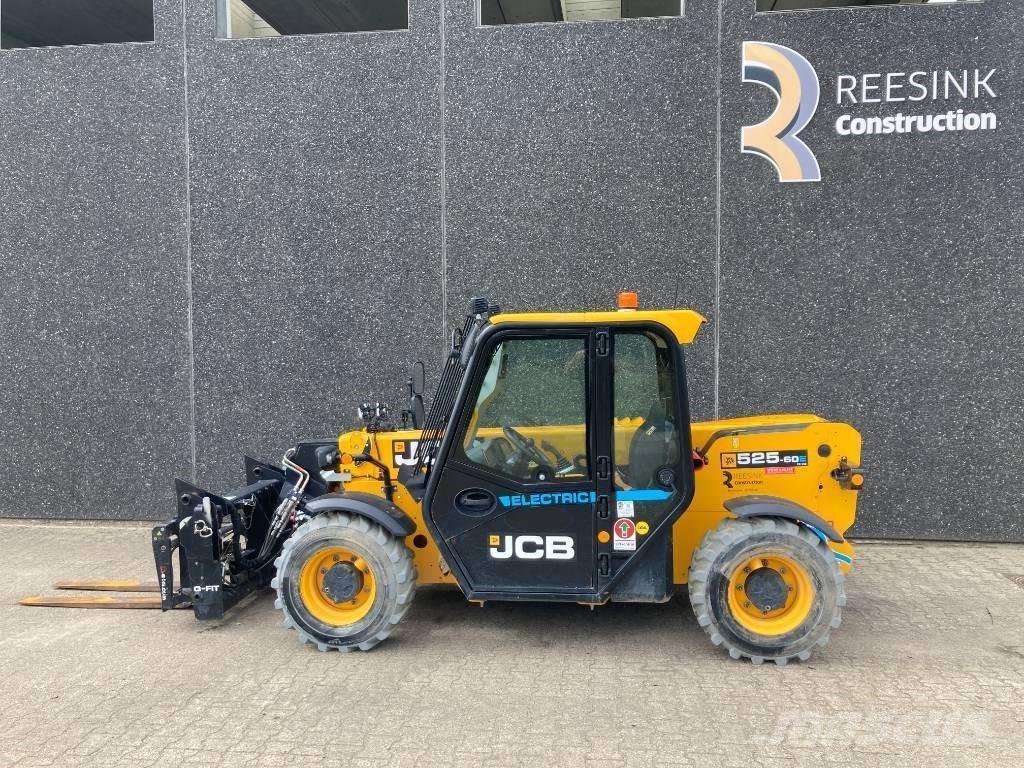 JCB 525-60 E Телескопические погрузчики
