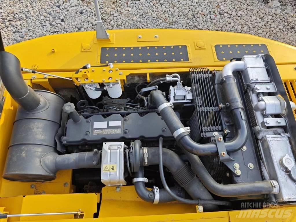 Komatsu PC 200 Гусеничные экскаваторы