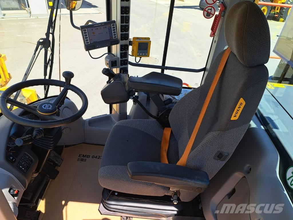 Volvo L 220 H Фронтальные погрузчики