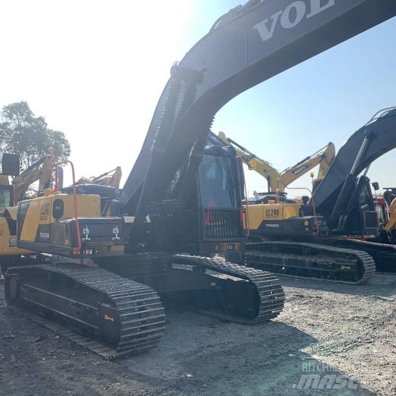 Volvo EC 240 Гусеничные экскаваторы