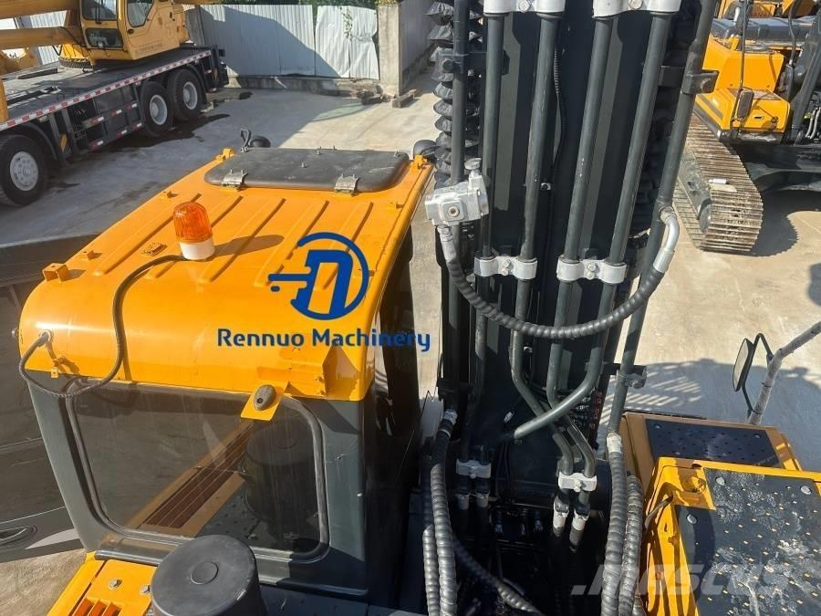 Hyundai R220LC-9S Гусеничные экскаваторы