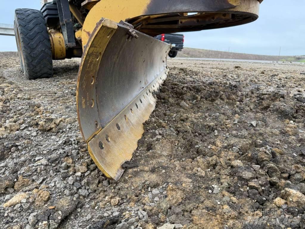 CAT 140H Грейдеры
