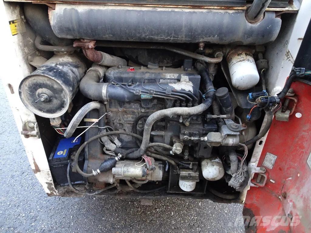 Bobcat 753 Мини-погрузчики