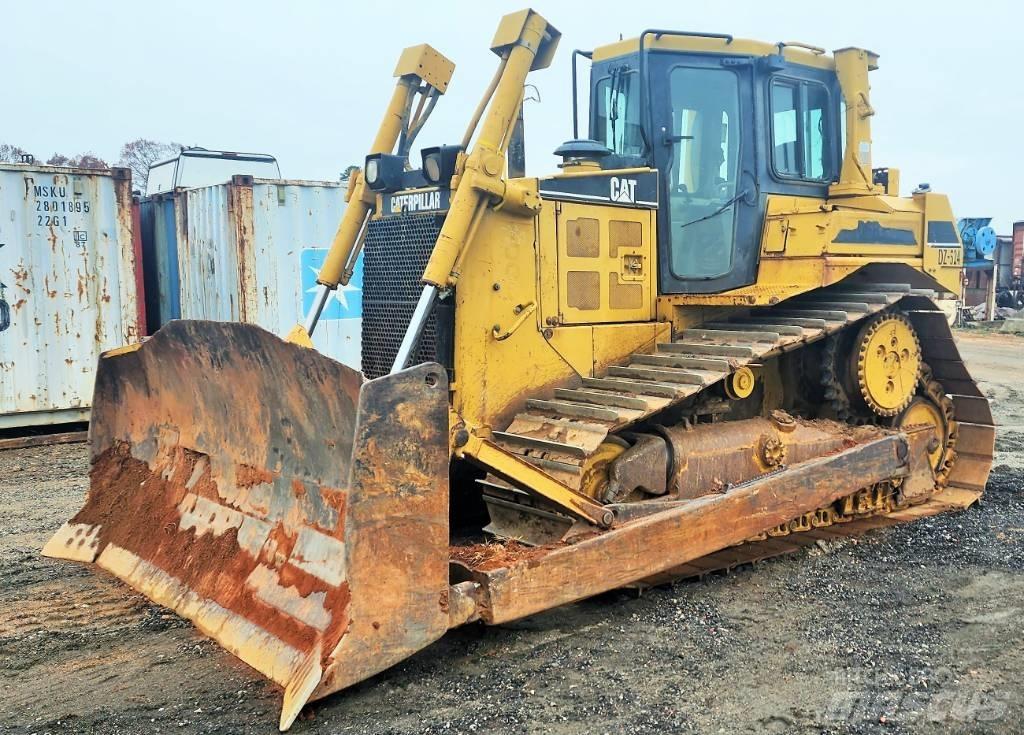 CAT D 6 R II Гусеничные бульдозеры