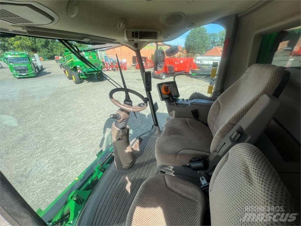 John Deere T560 Зерноуборочные комбайны