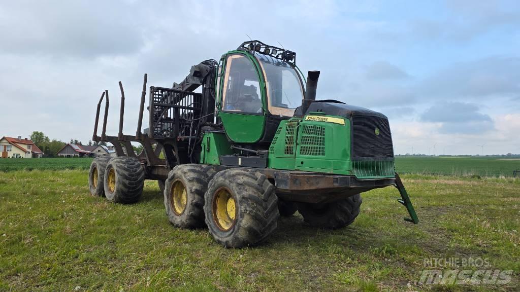 John Deere 1210 E Форвардеры