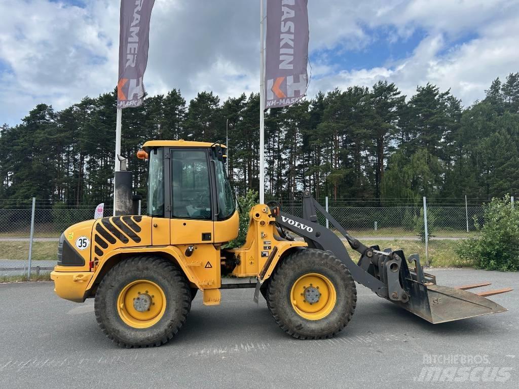 Volvo L 40 B Фронтальные погрузчики
